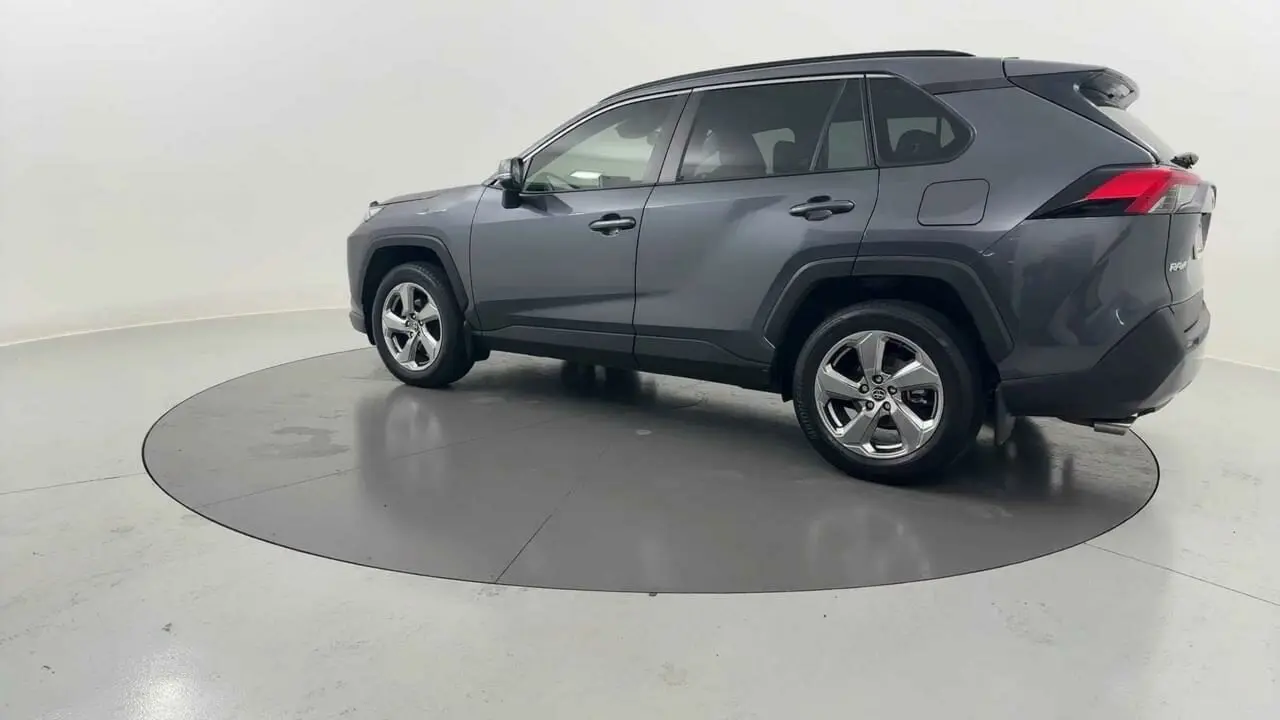 2020 Toyota RAV4 Gallery Image 3