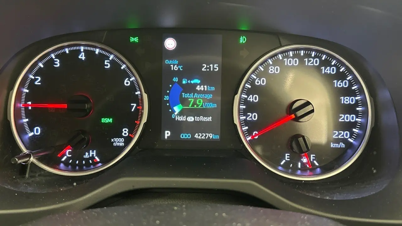 2020 Toyota RAV4 Gallery Image 9