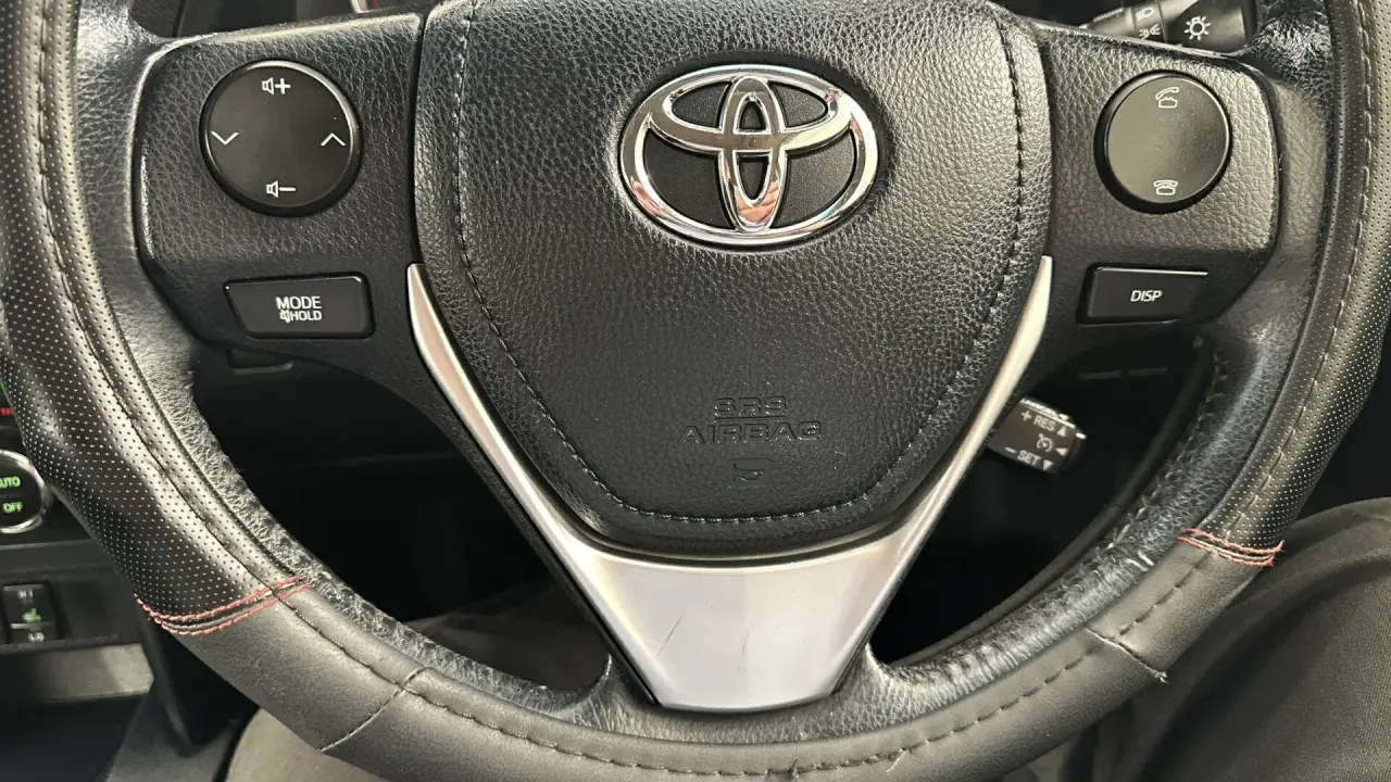 2014 Toyota Corolla Gallery Image 11