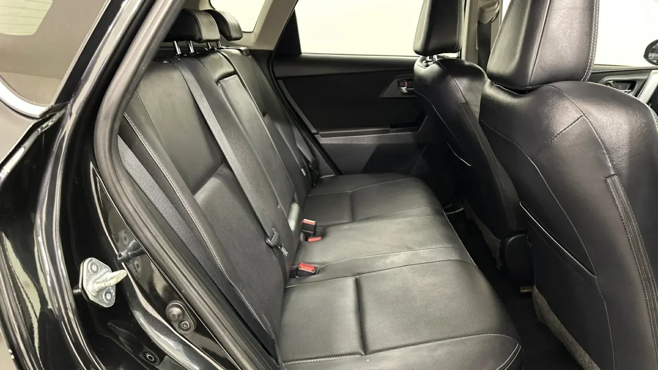 2014 Toyota Corolla Gallery Image 17