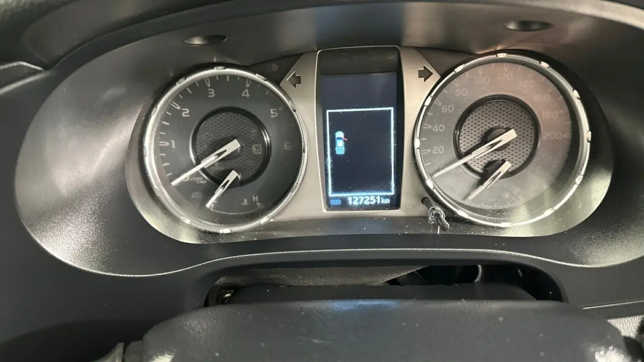 2021 Toyota Hilux Gallery Image 10
