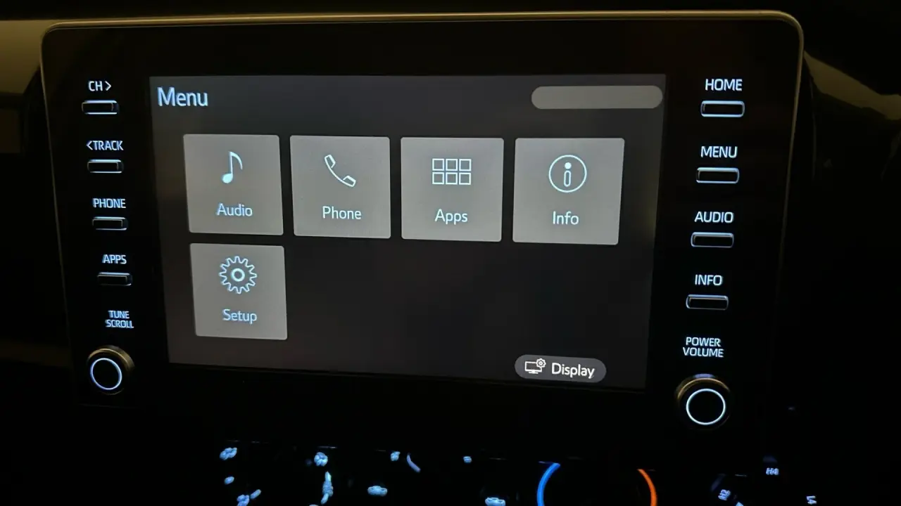 2021 Toyota Hilux Gallery Image 12