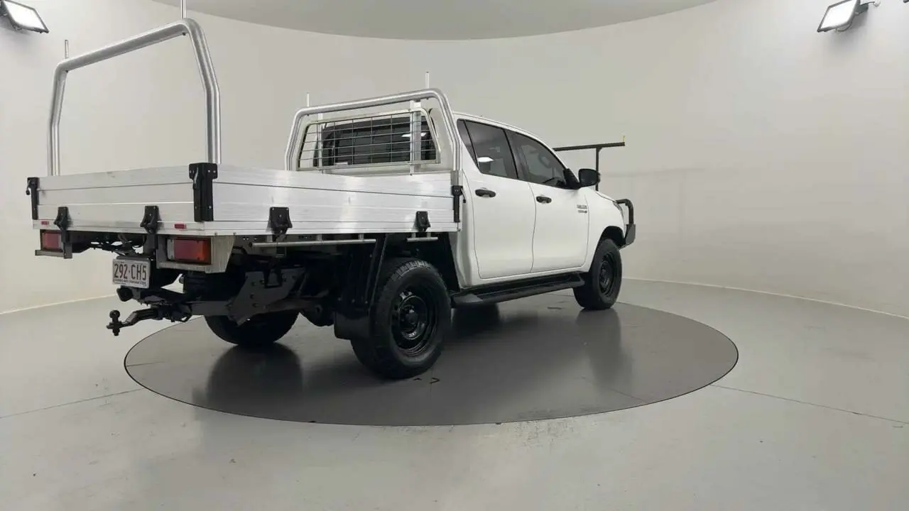 2021 Toyota Hilux Gallery Image 5