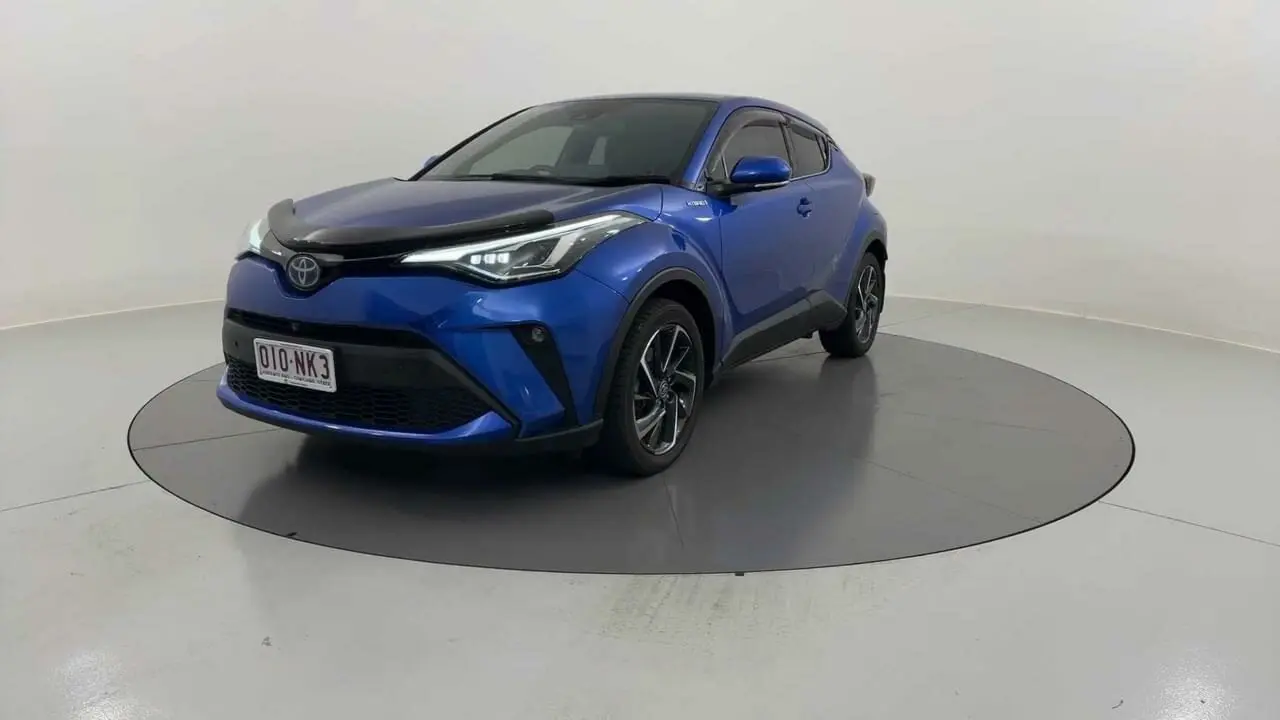 2021 Toyota C-HR Gallery Image 1