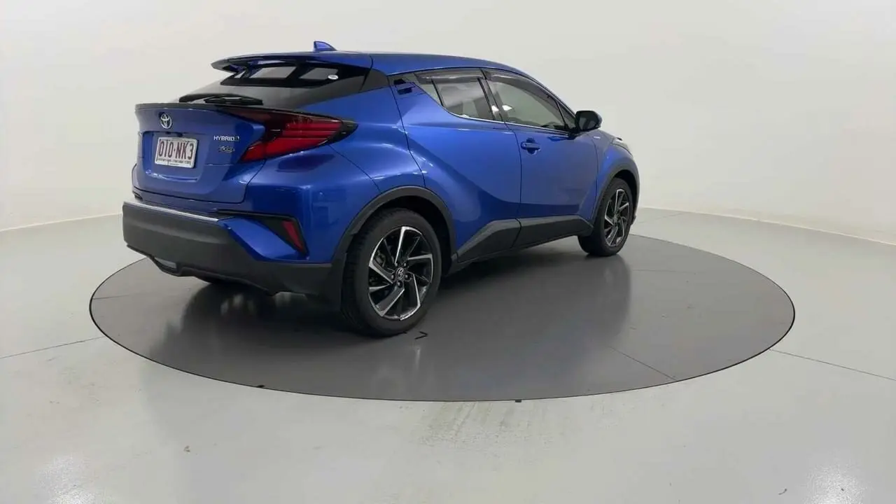 2021 Toyota C-HR Gallery Image 5