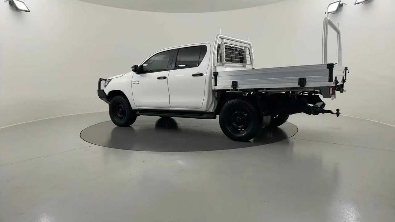 2022 Toyota Hilux Gallery Image 3