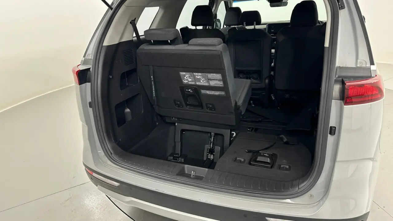 2021 Kia Carnival Gallery Image 18