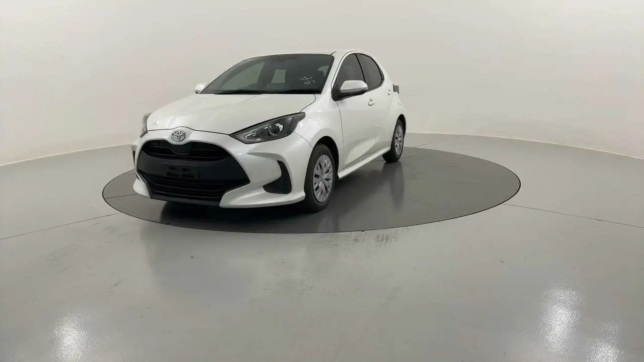 2022 Toyota Yaris Gallery Image 1