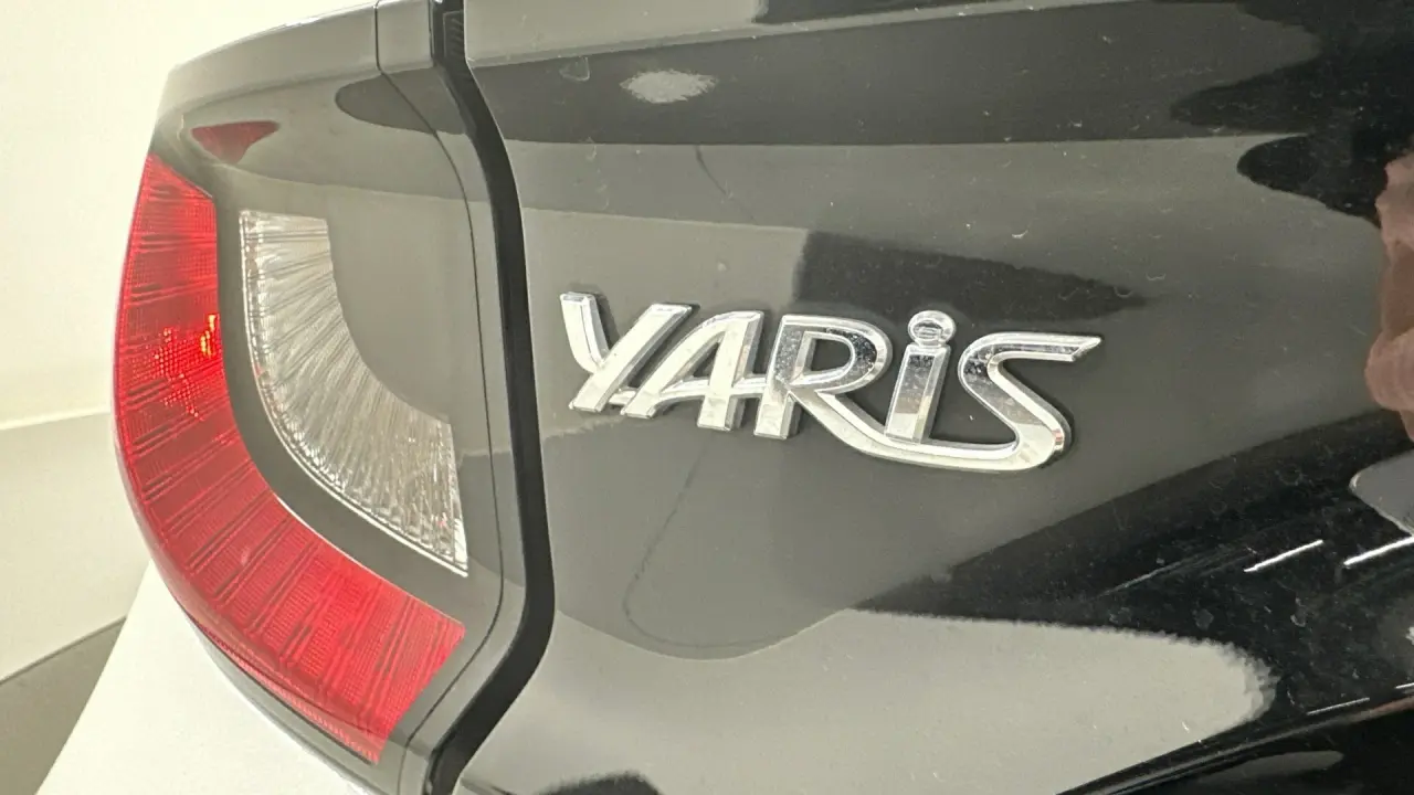 2022 Toyota Yaris Gallery Image 20