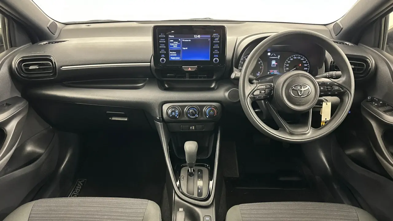 2022 Toyota Yaris Gallery Image 9