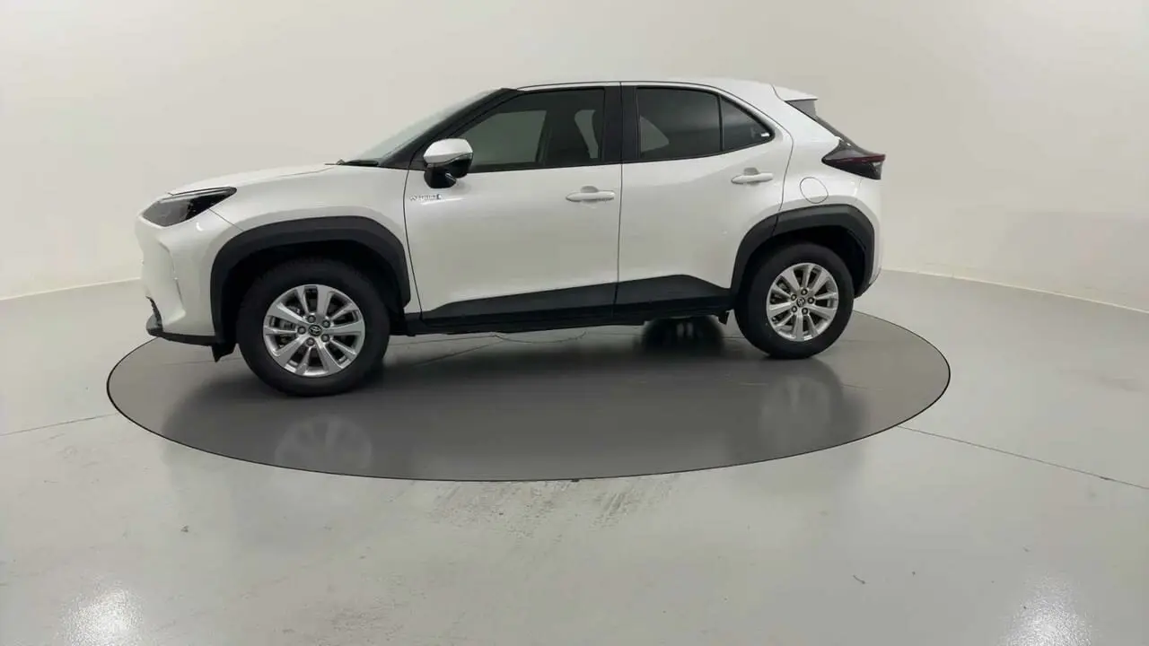 2021 Toyota Yaris Cross Gallery Image 2