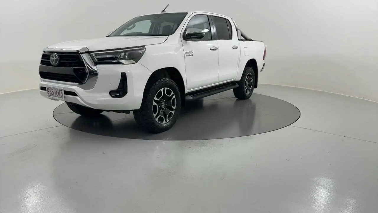 2020 Toyota Hilux Gallery Image 1