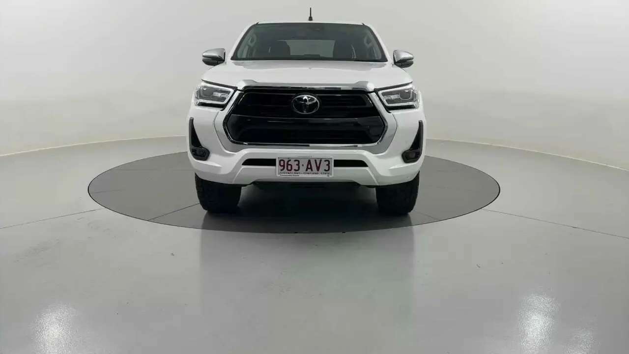 2020 Toyota Hilux Gallery Image 10