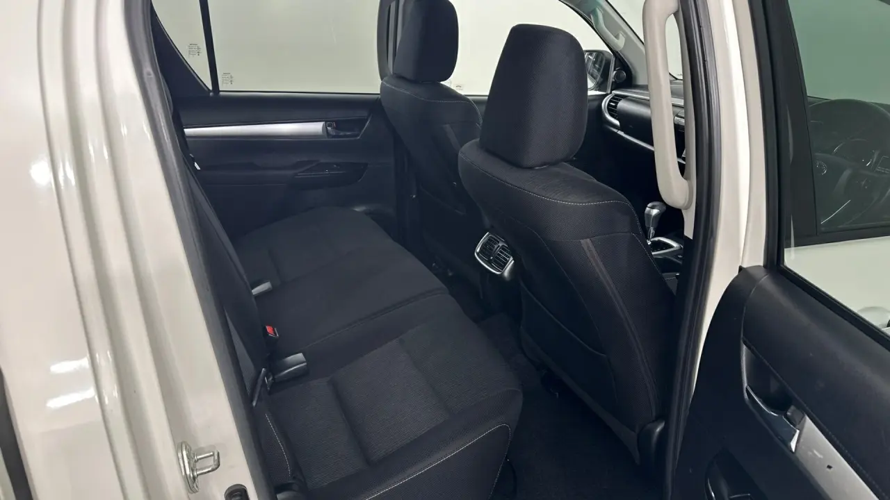 2020 Toyota Hilux Gallery Image 21