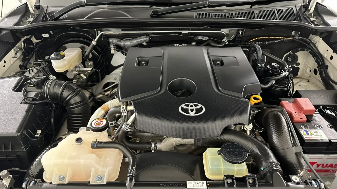 2020 Toyota Hilux Gallery Image 24