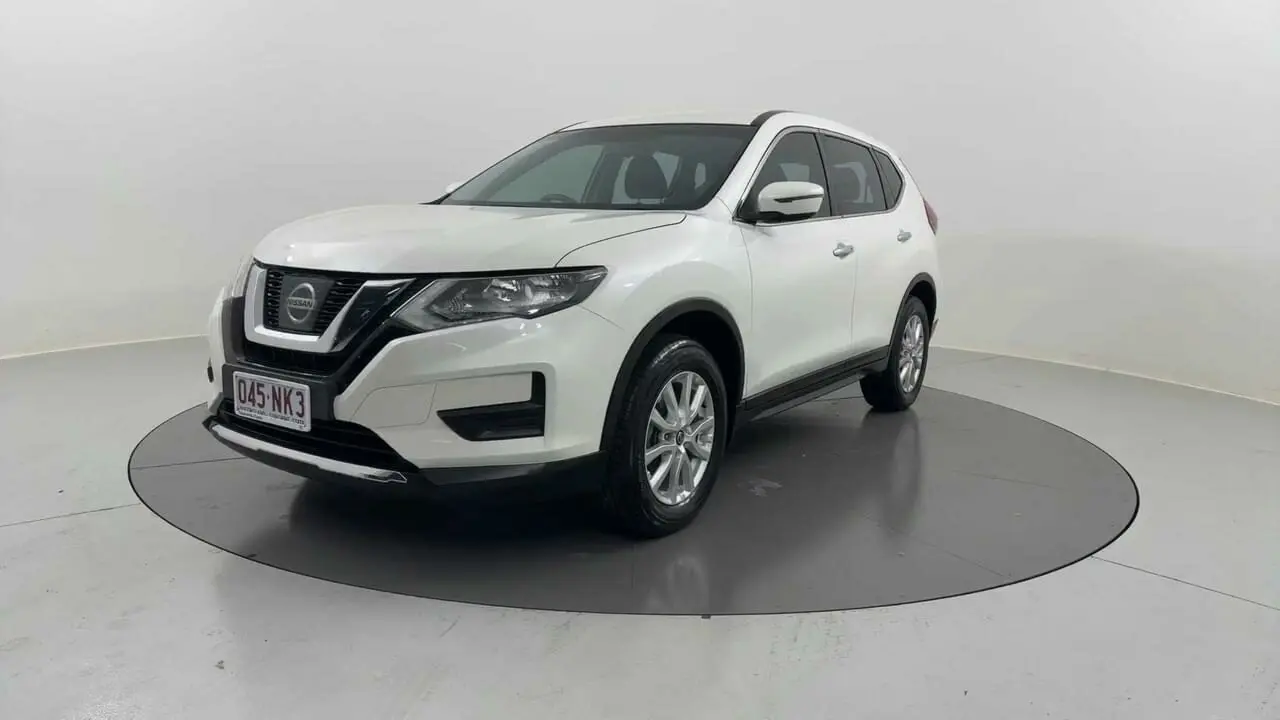 2020 Nissan X-Trail Gallery Image 1