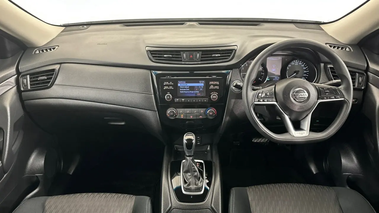 2020 Nissan X-Trail Gallery Image 10