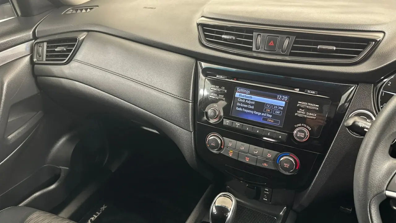2020 Nissan X-Trail Gallery Image 12