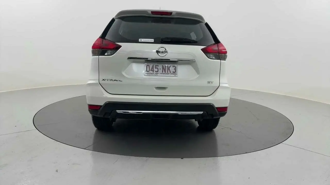 2020 Nissan X-Trail Gallery Image 4