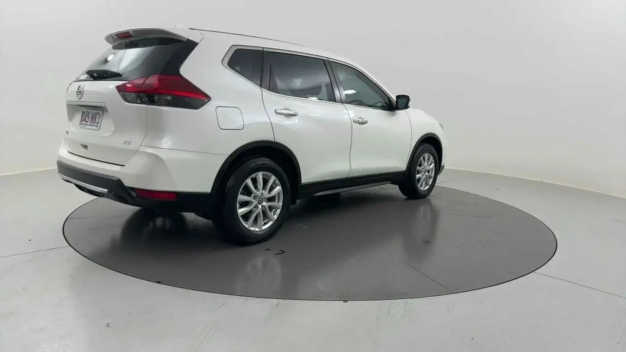 2020 Nissan X-Trail Gallery Image 5