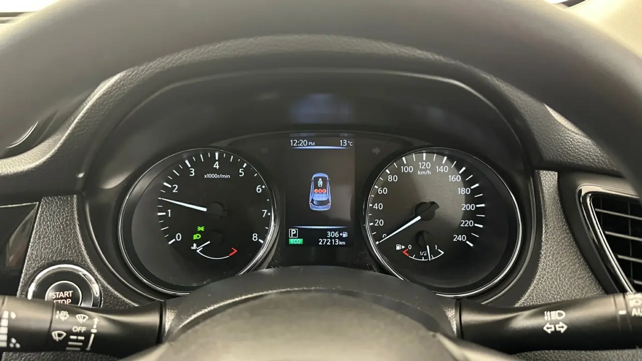 2020 Nissan X-Trail Gallery Image 9