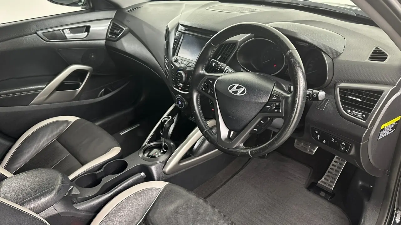 2013 Hyundai Veloster Gallery Image 10
