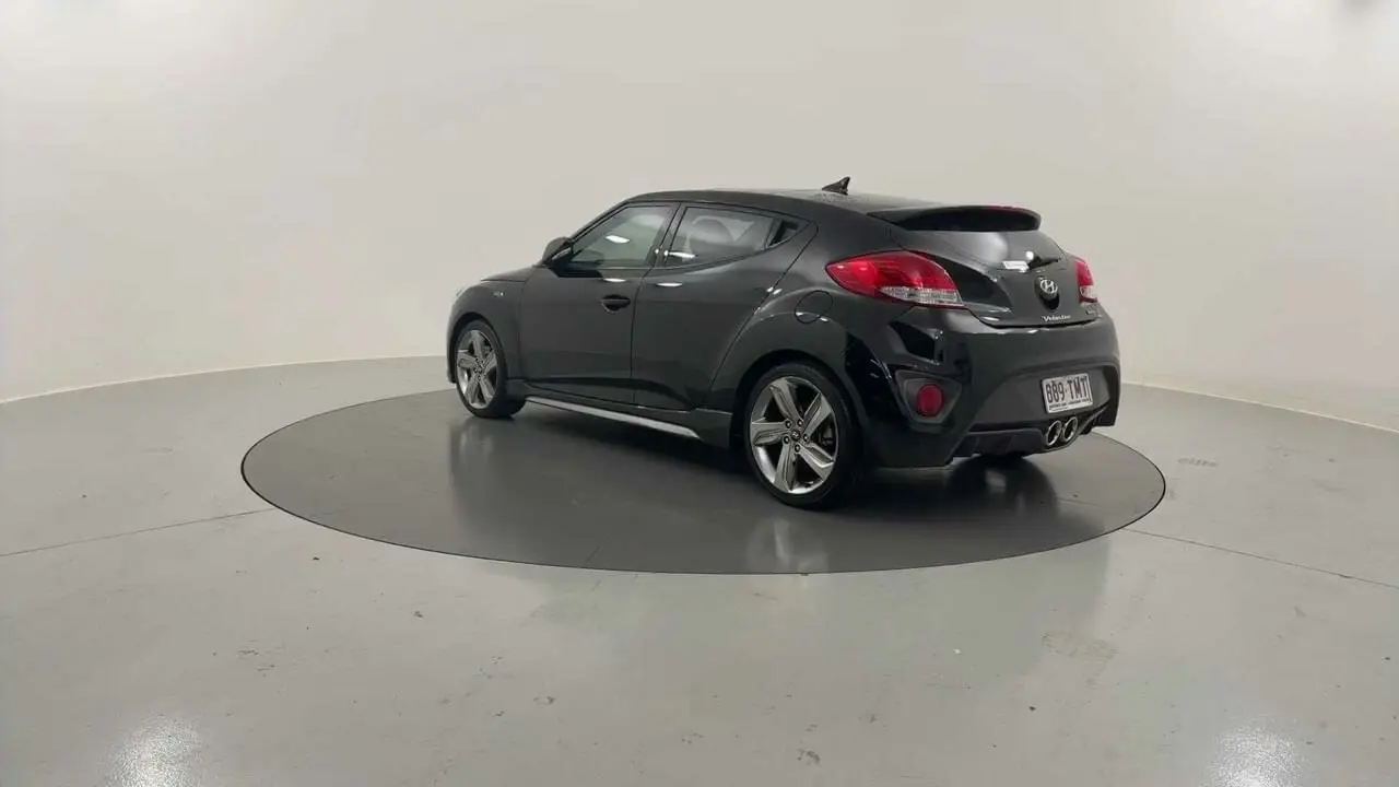 2013 Hyundai Veloster Gallery Image 3