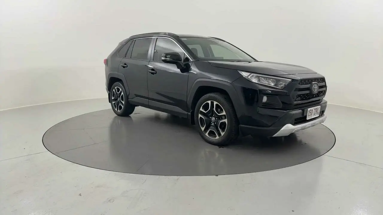 2020 Toyota RAV4 Gallery Image 7