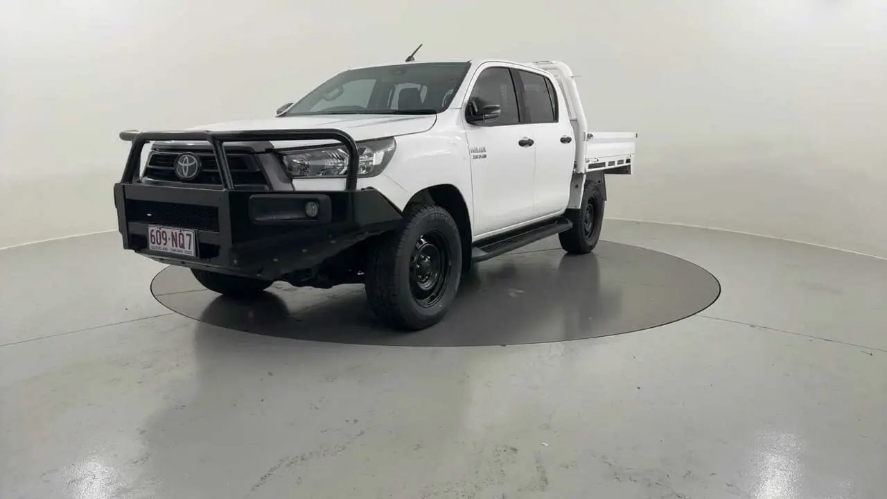 2021 Toyota Hilux Gallery Image 1