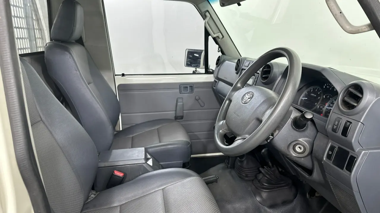 2018 Toyota Landcruiser Gallery Image 10