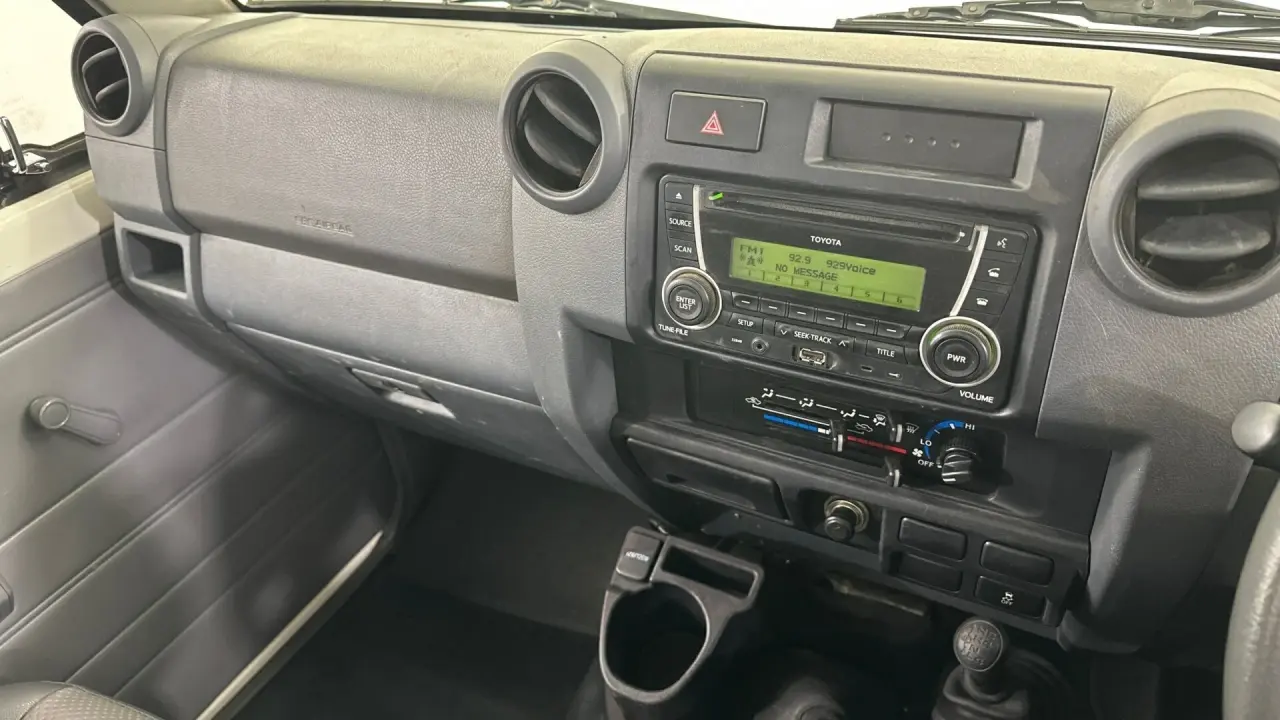 2018 Toyota Landcruiser Gallery Image 11