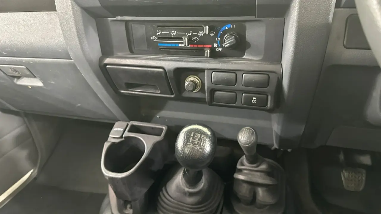 2018 Toyota Landcruiser Gallery Image 12