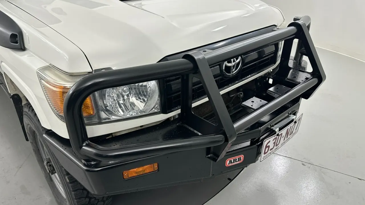 2018 Toyota Landcruiser Gallery Image 13