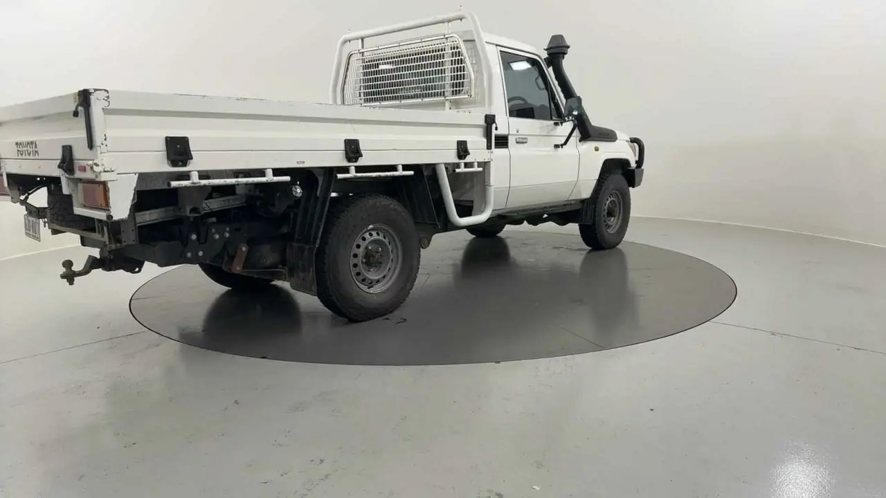 2018 Toyota Landcruiser Gallery Image 5