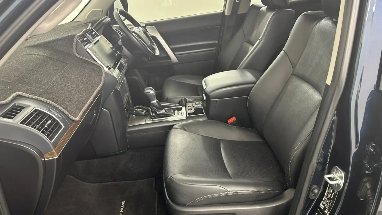 2022 Toyota Landcruiser Prado Gallery Image 12