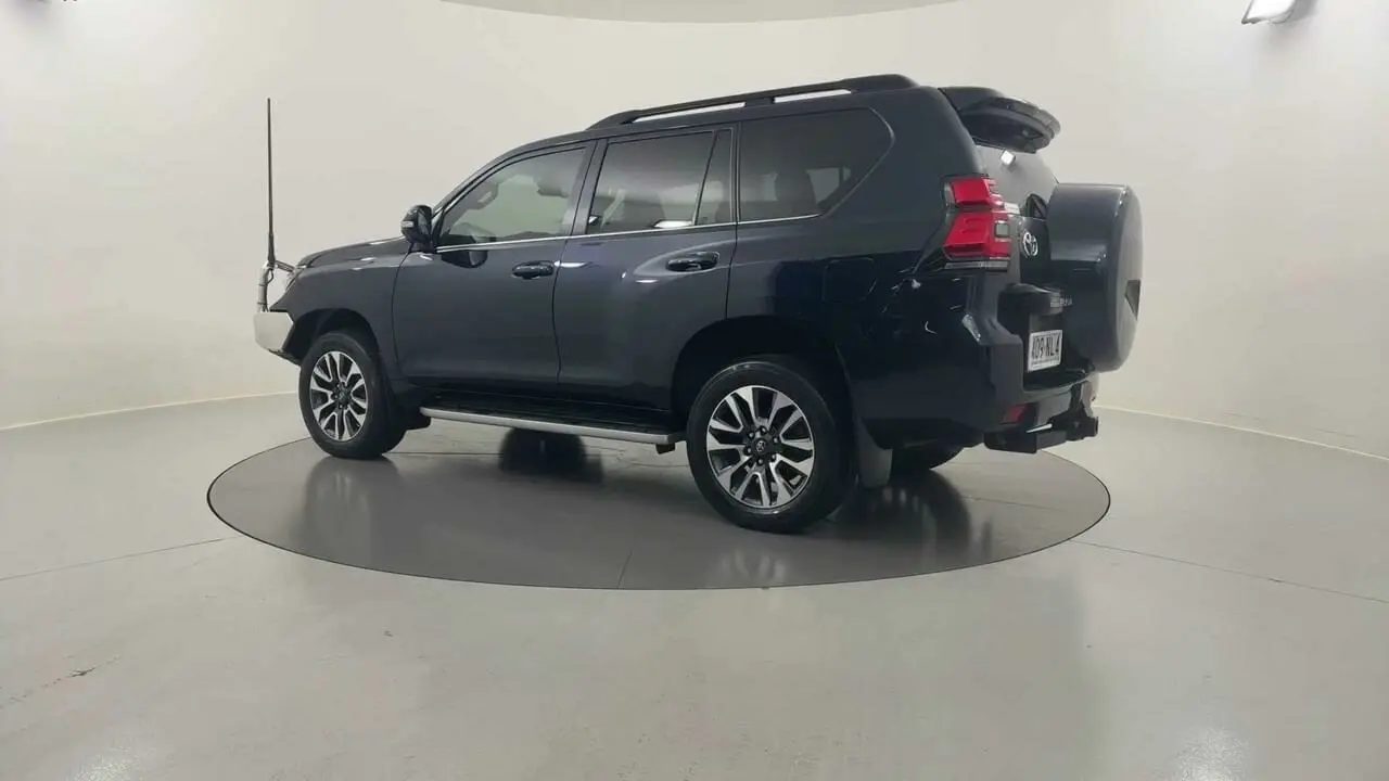 2022 Toyota Landcruiser Prado Gallery Image 3
