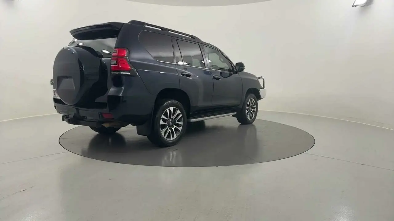 2022 Toyota Landcruiser Prado Gallery Image 5