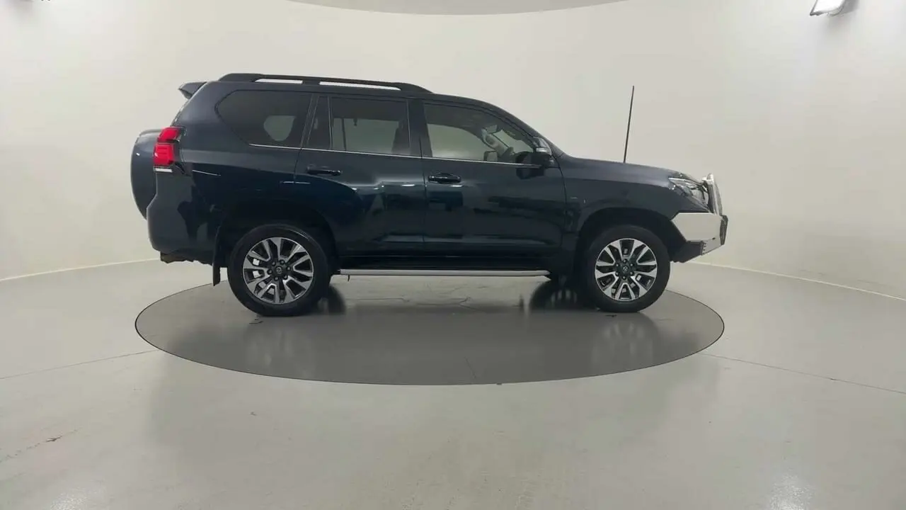 2022 Toyota Landcruiser Prado Gallery Image 6