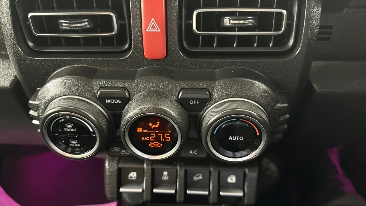 2022 Suzuki Jimny Gallery Image 10