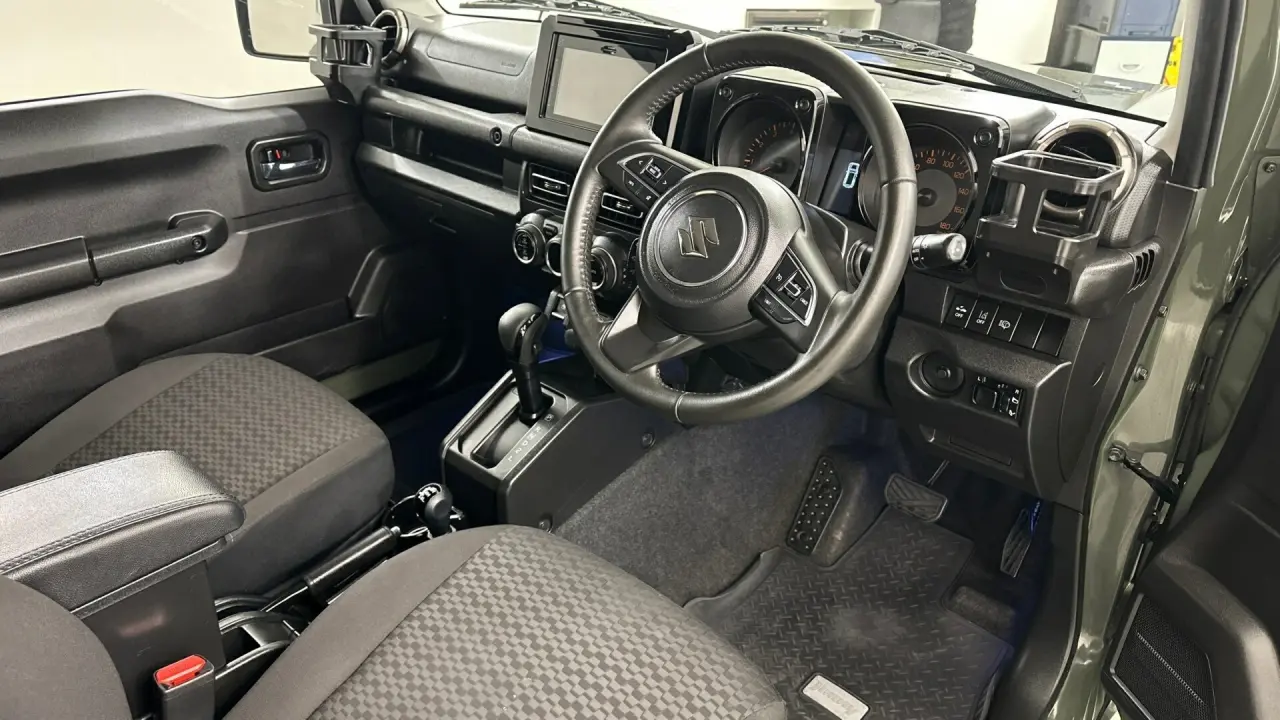 2022 Suzuki Jimny Gallery Image 13