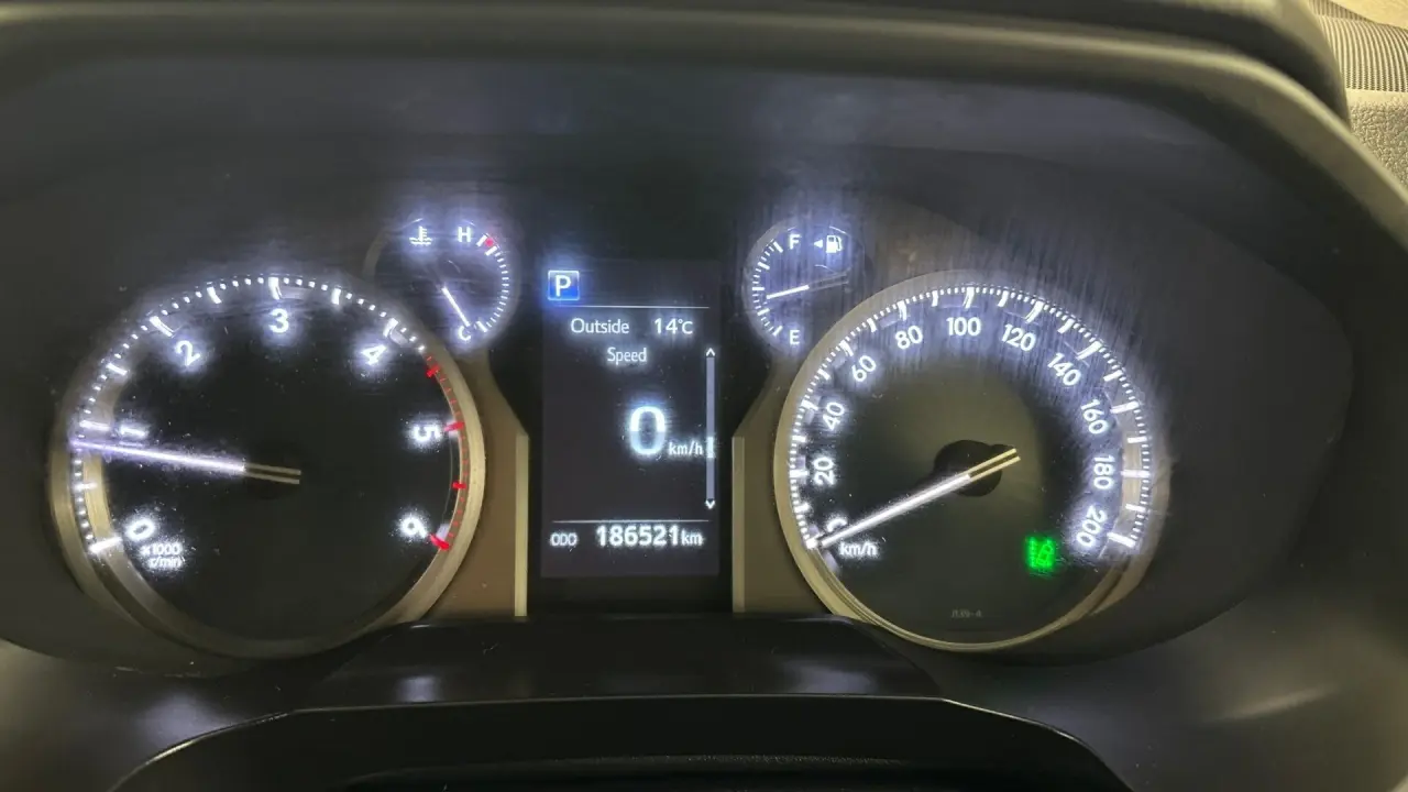2019 Toyota Landcruiser Prado Gallery Image 9