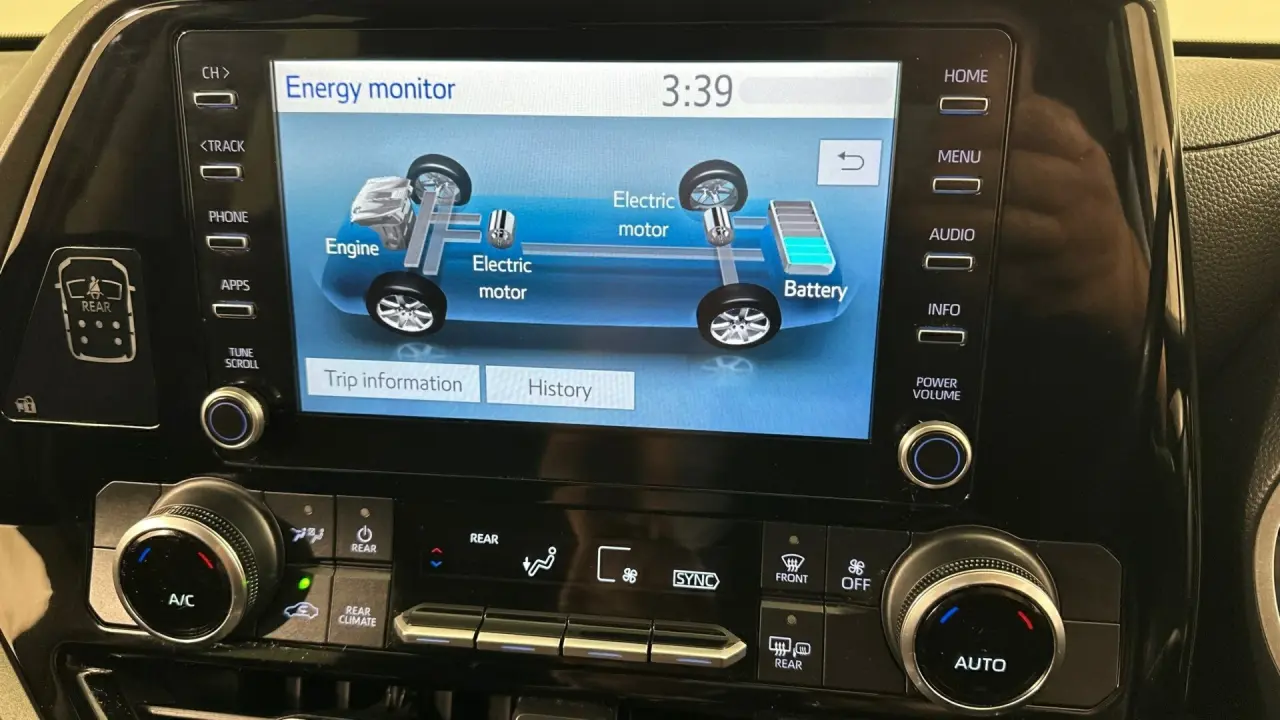 2022 Toyota Kluger Gallery Image 11