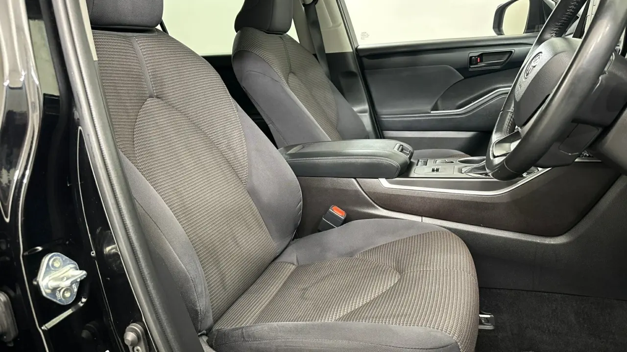2022 Toyota Kluger Gallery Image 16