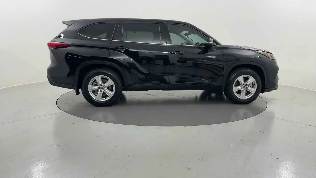 2022 Toyota Kluger Gallery Image 6