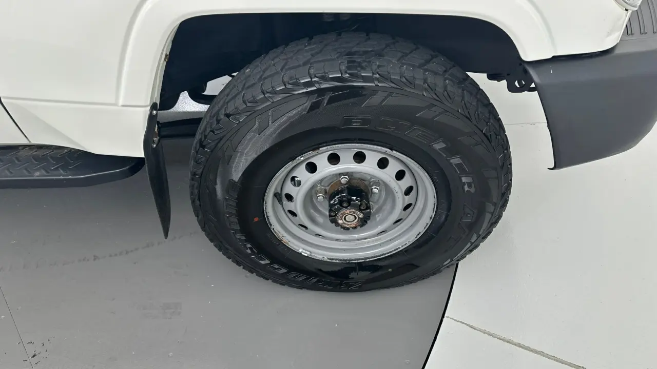 2018 Toyota Landcruiser Gallery Image 14