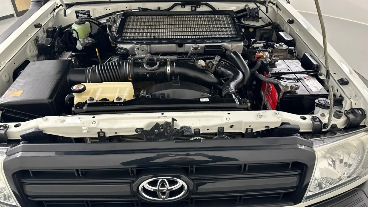 2018 Toyota Landcruiser Gallery Image 16
