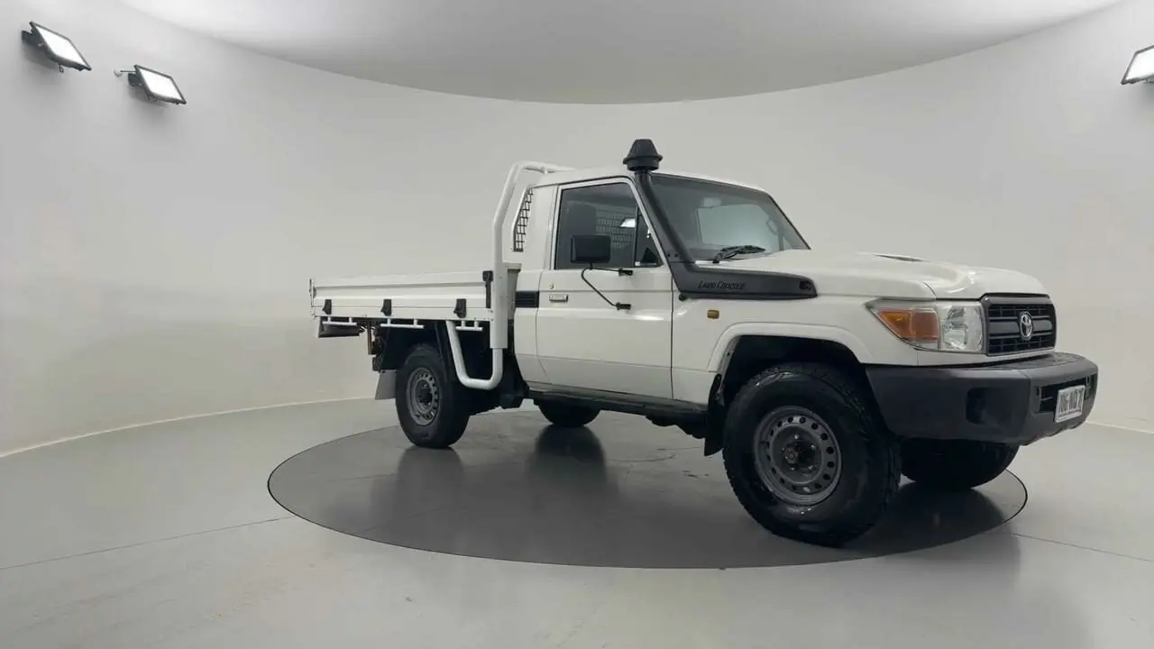2018 Toyota Landcruiser Gallery Image 17