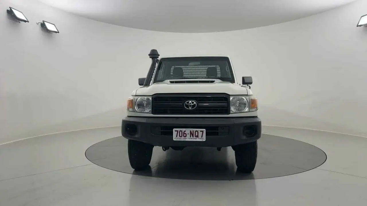 2018 Toyota Landcruiser Gallery Image 8