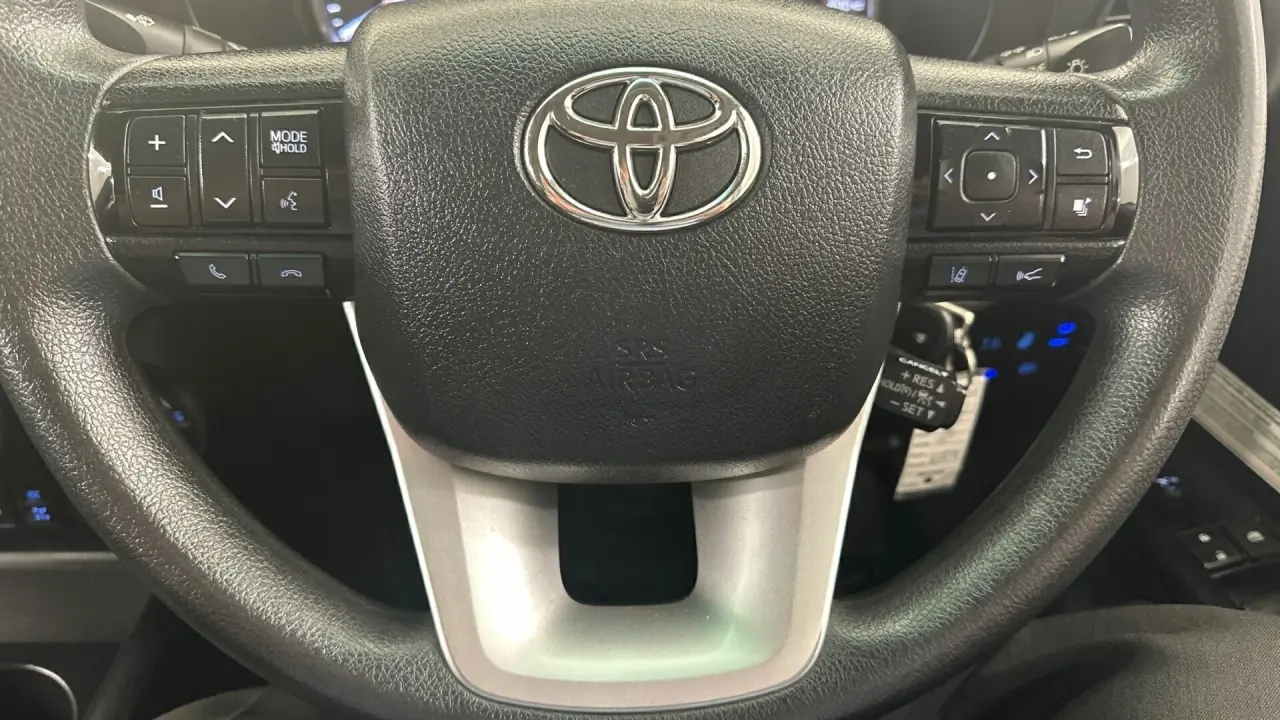 2020 Toyota Hilux Gallery Image 10