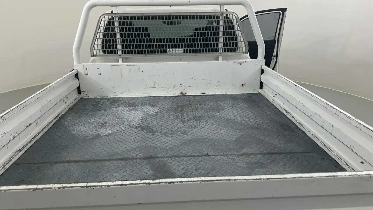 2020 Toyota Hilux Gallery Image 17